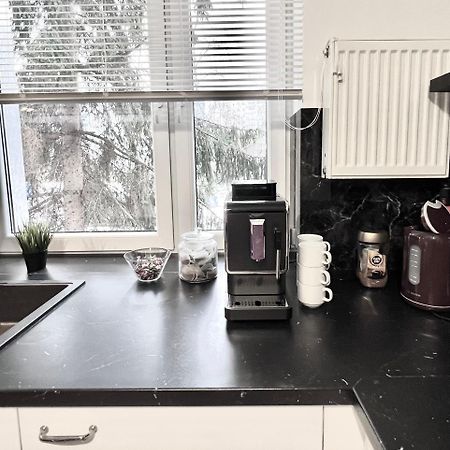 Apartamenty Pokoje Willa Bielany Варшава Экстерьер фото