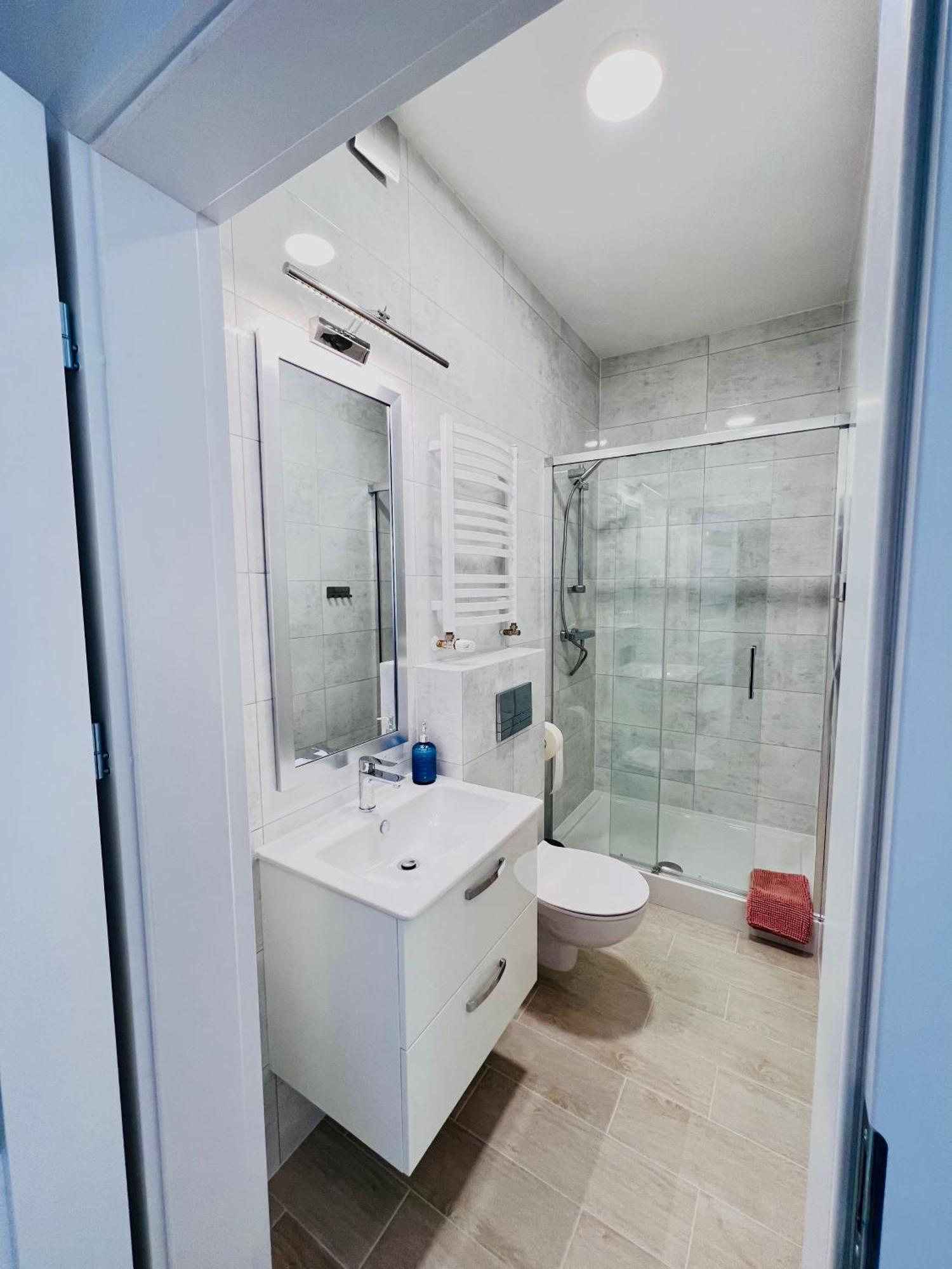 Apartamenty Pokoje Willa Bielany Варшава Экстерьер фото