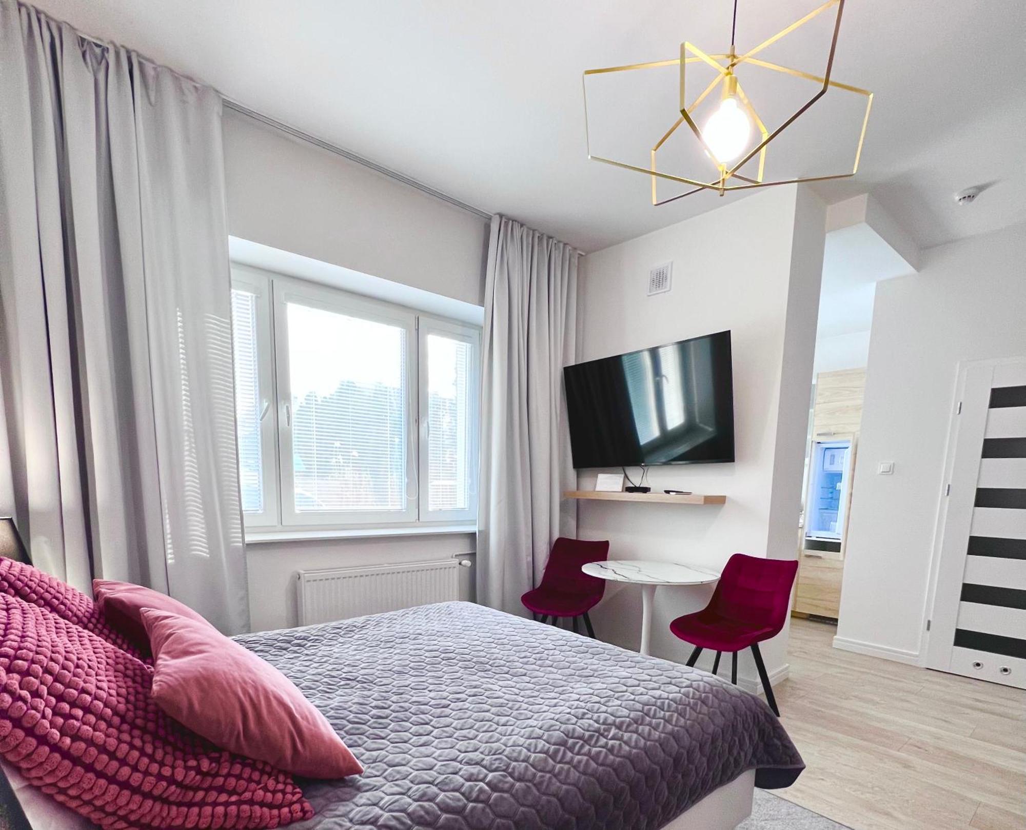 Apartamenty Pokoje Willa Bielany Варшава Экстерьер фото