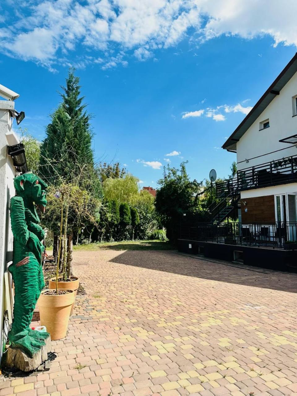 Apartamenty Pokoje Willa Bielany Варшава Экстерьер фото