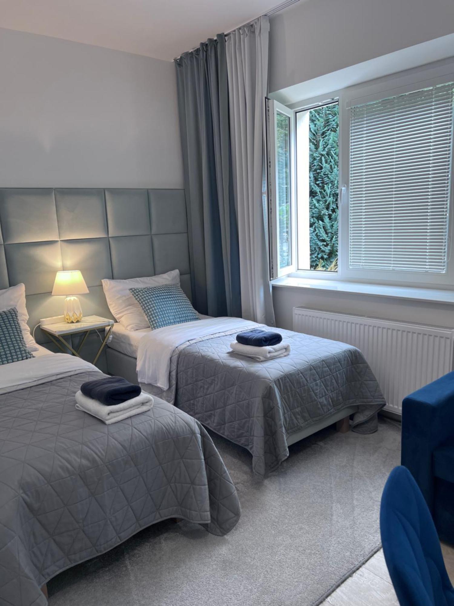 Apartamenty Pokoje Willa Bielany Варшава Экстерьер фото
