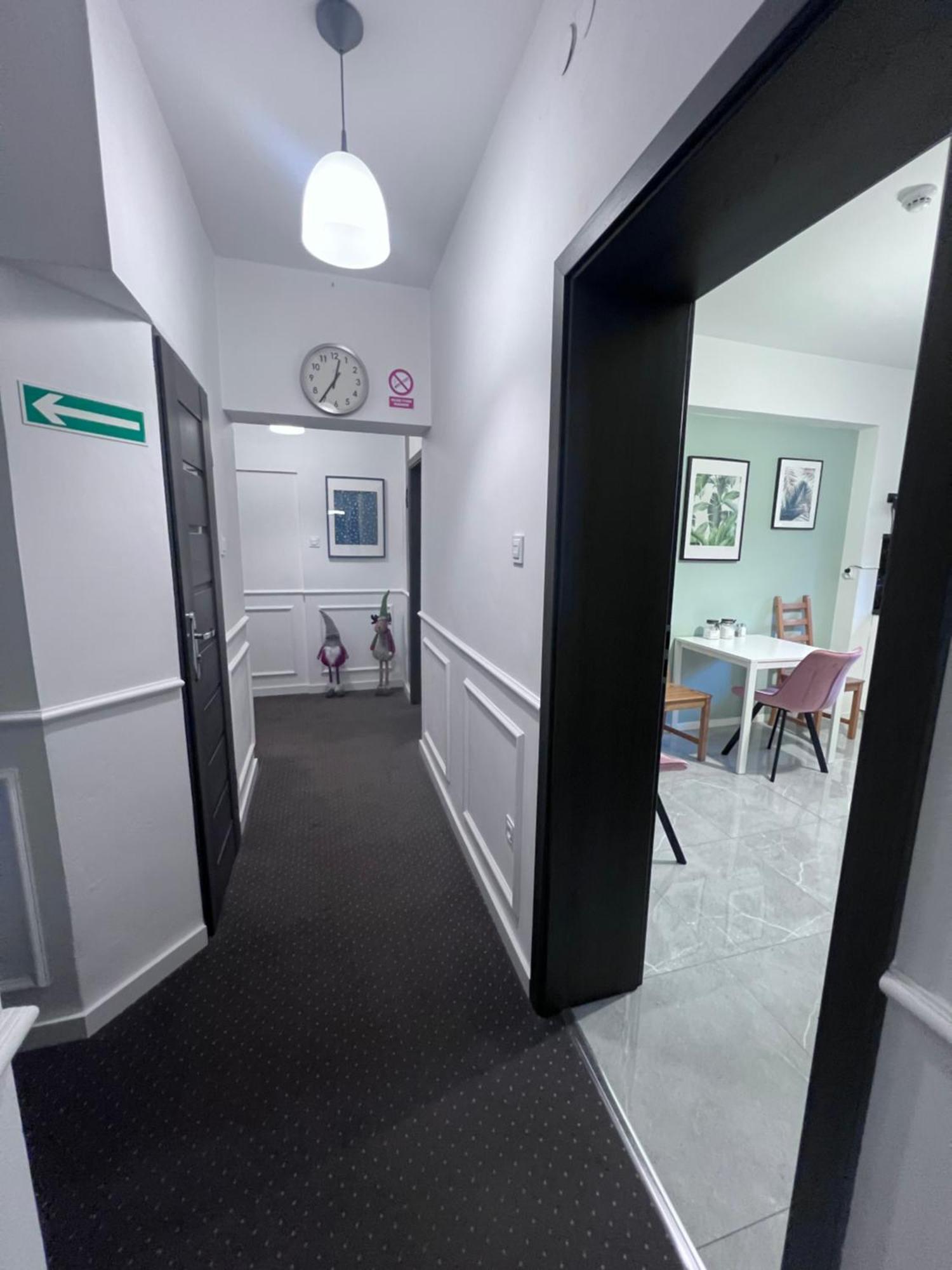 Apartamenty Pokoje Willa Bielany Варшава Экстерьер фото