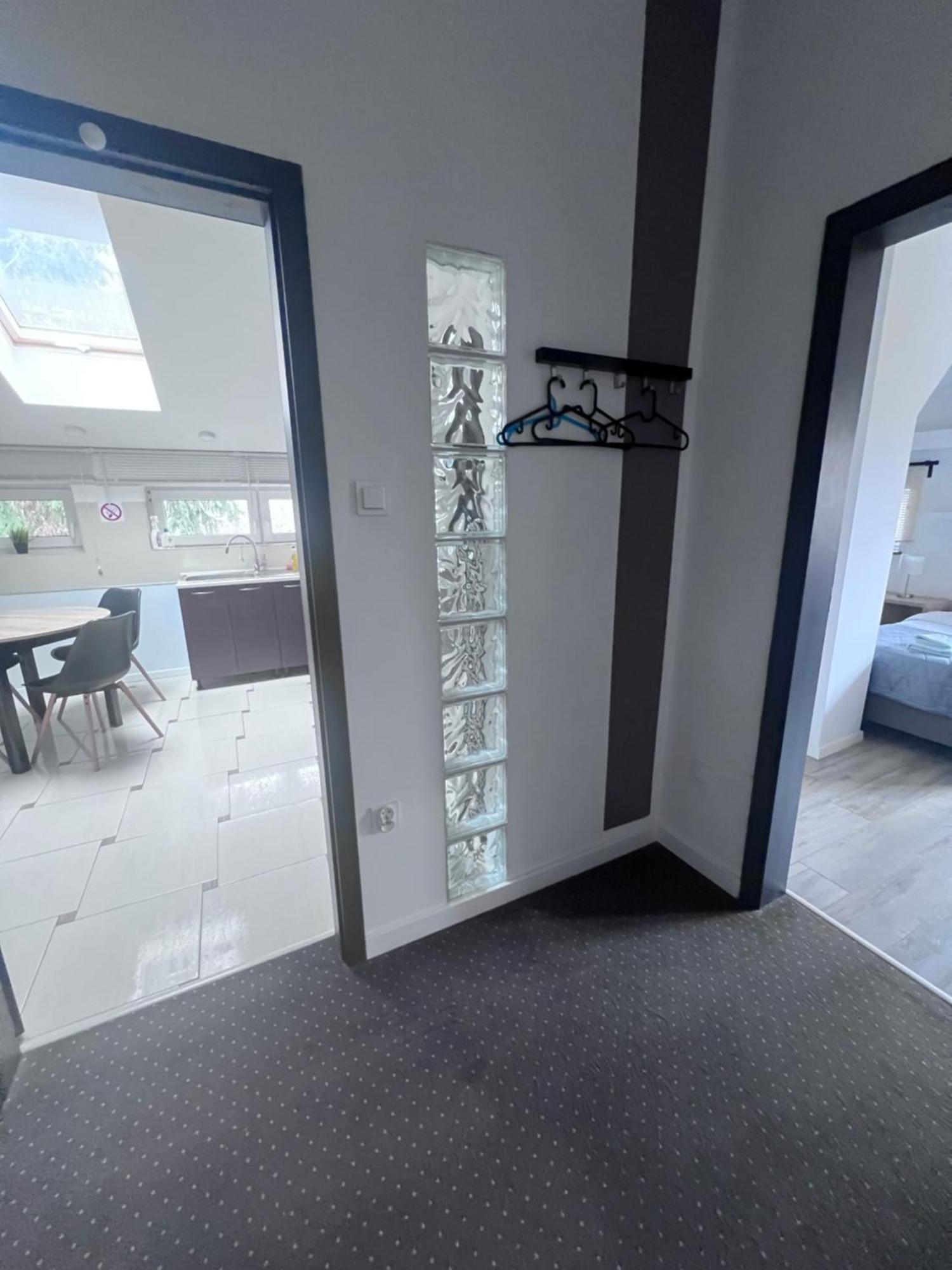Apartamenty Pokoje Willa Bielany Варшава Экстерьер фото