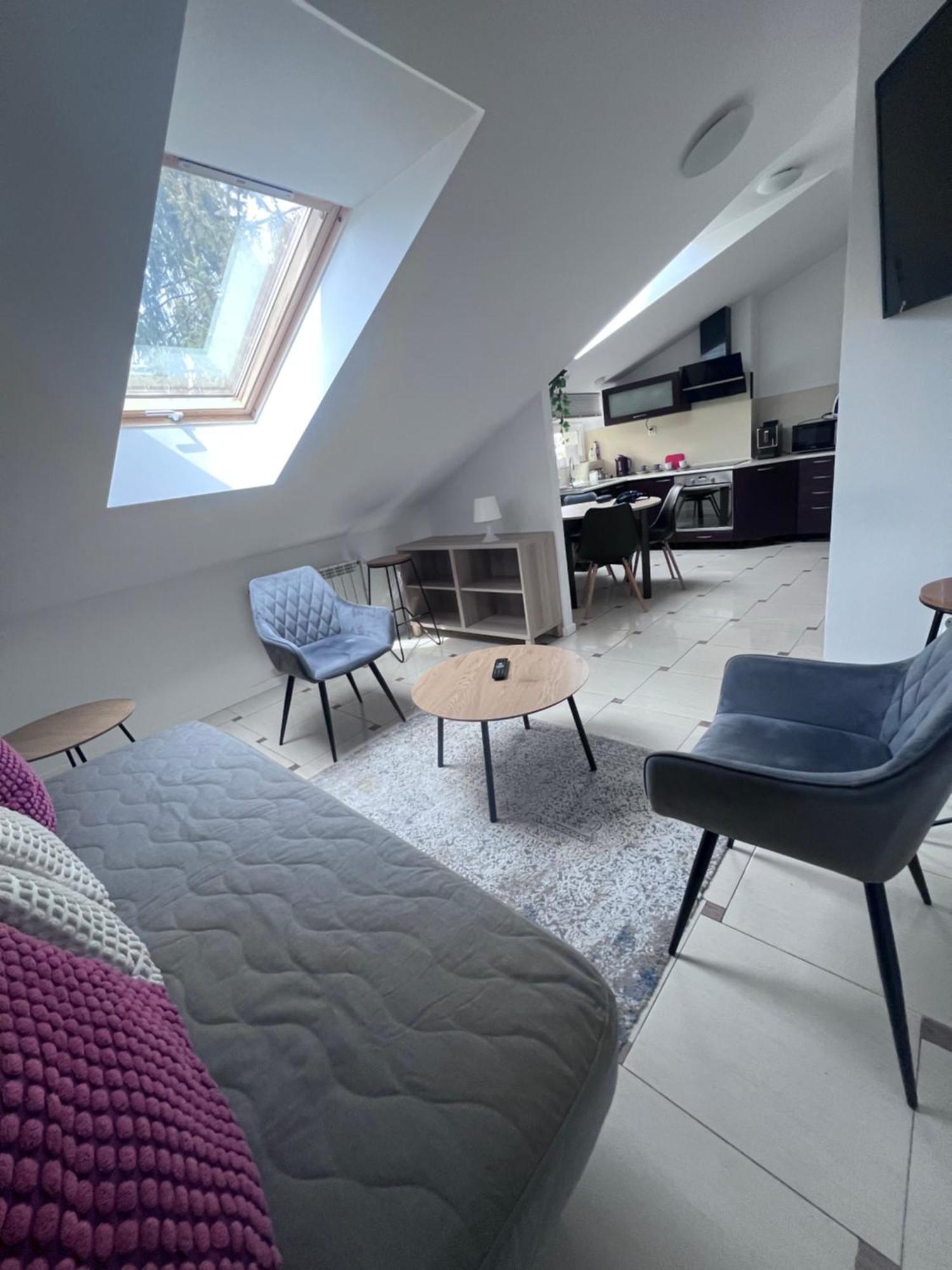 Apartamenty Pokoje Willa Bielany Варшава Экстерьер фото